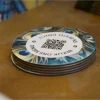 Viltje met een QR-code in een horecazaak