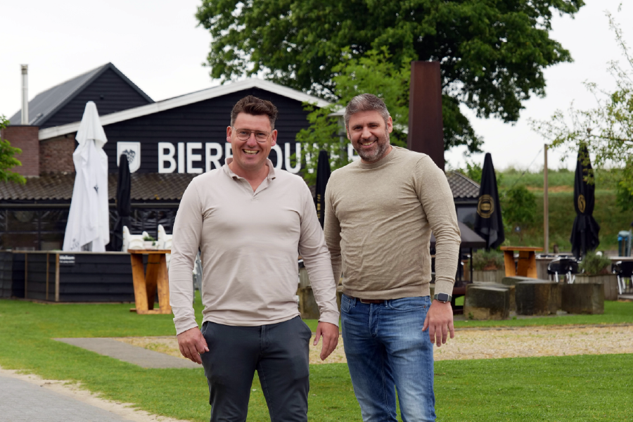 fokke en jeroen bij bierbrouwerij oijen