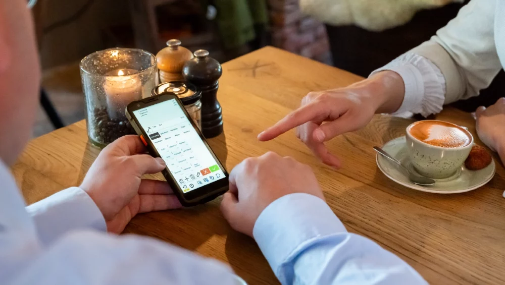 horeca handheld van untill op tafel
