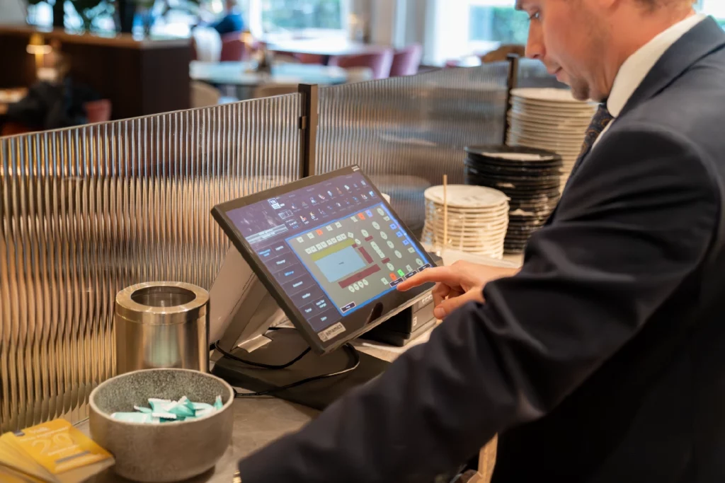 untill kassasysteem bij valk exclusief hotel akersloot