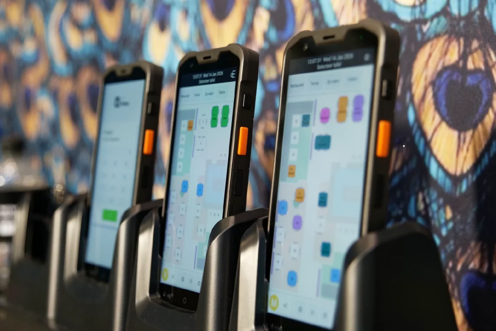 horeca handhelds in een oplaadstation