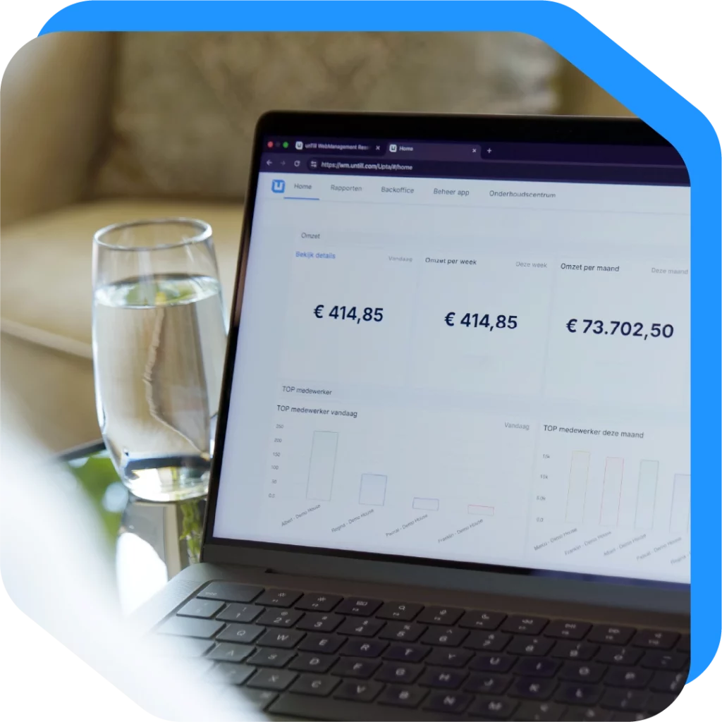 untill webmanagement op een laptop